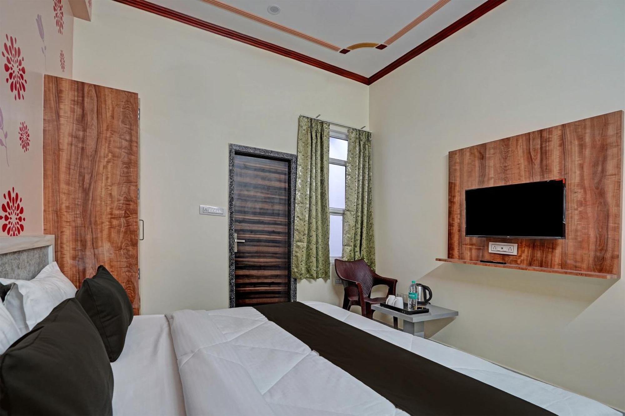 Hotel O Surya Mahal Divisione di Divisione di Jaipur Esterno foto