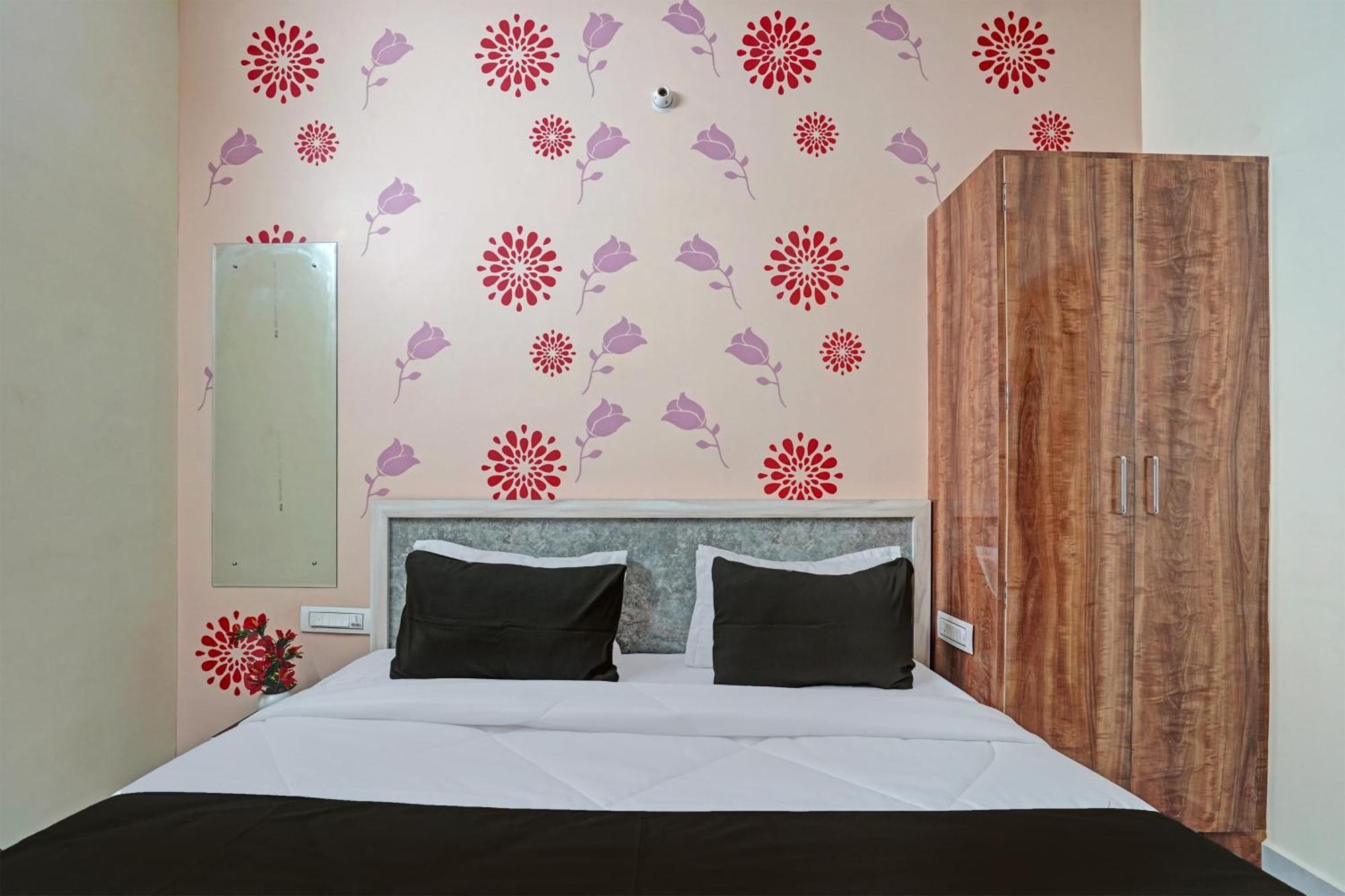 Hotel O Surya Mahal Divisione di Divisione di Jaipur Esterno foto