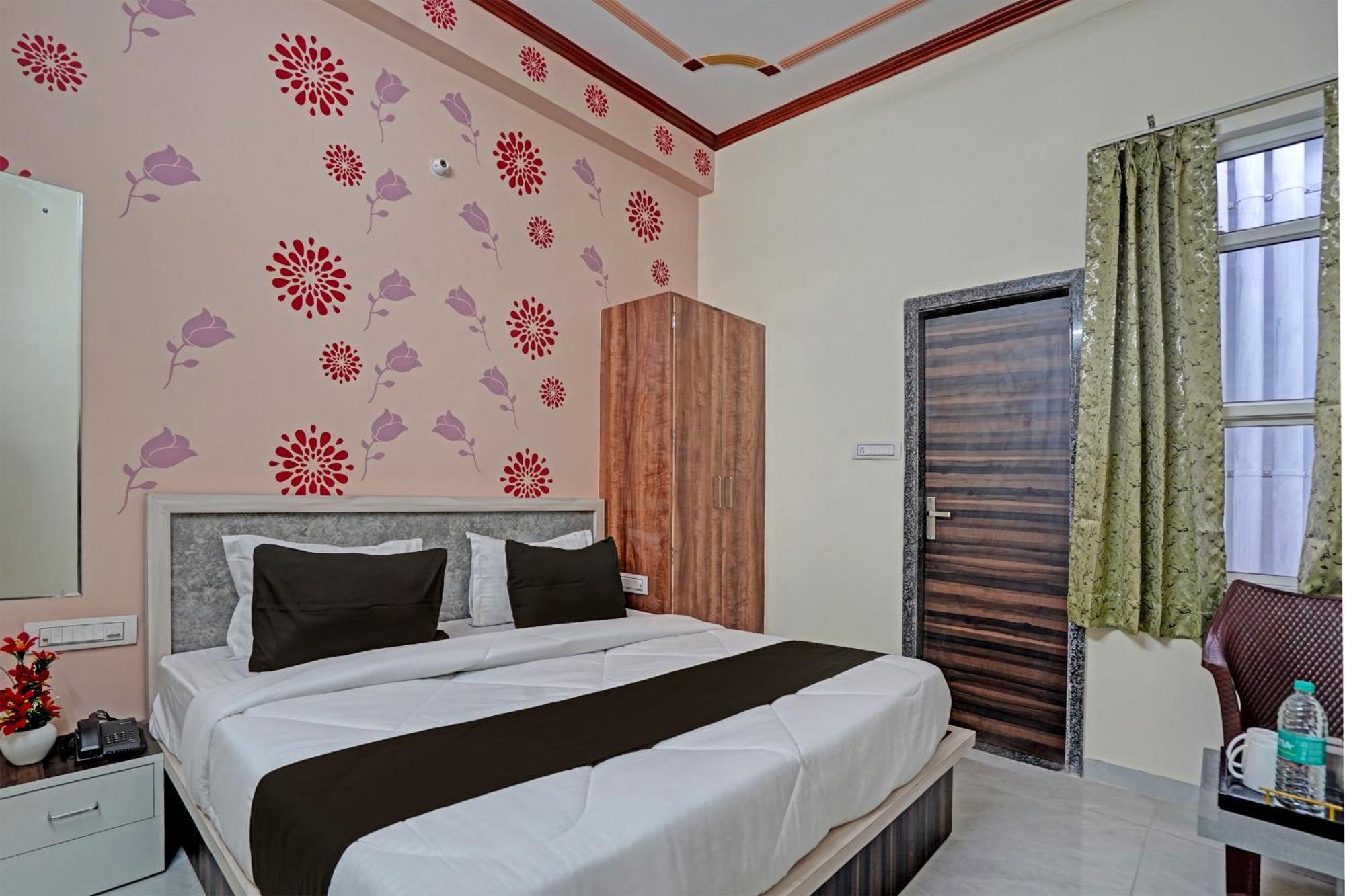 Hotel O Surya Mahal Divisione di Divisione di Jaipur Esterno foto